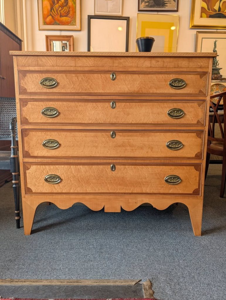 American Federal / Vermont Style Chest