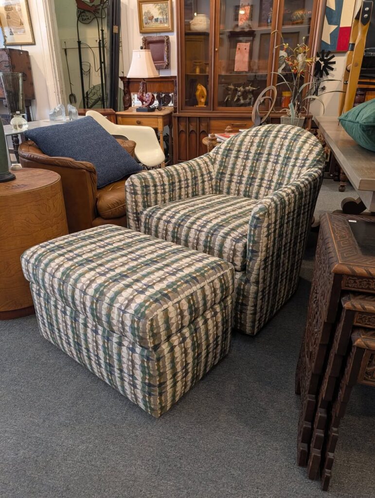 Fairfield Swivel Chair and Ottoman