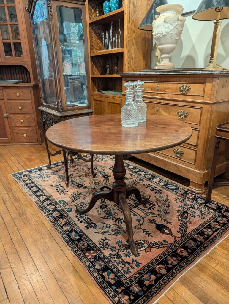 Georgian Tilt Top Supper Table