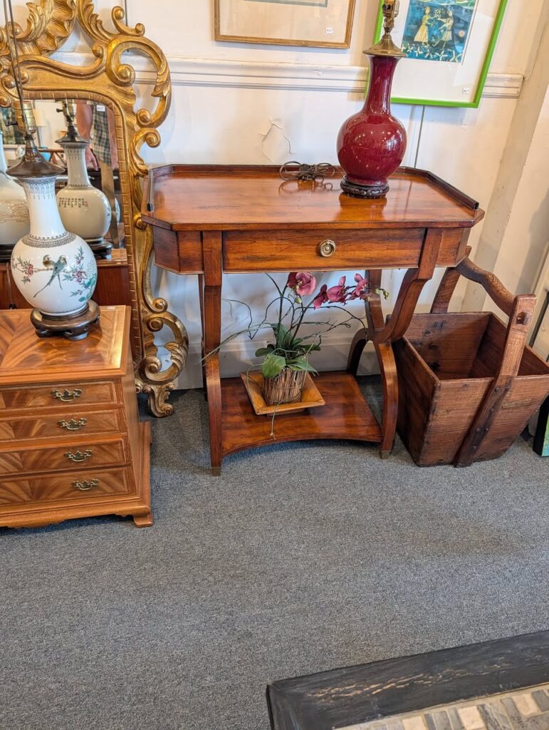 CTH Sherrill, Neoclassical Occasional Table